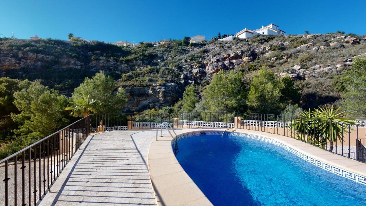 Encinas Villa