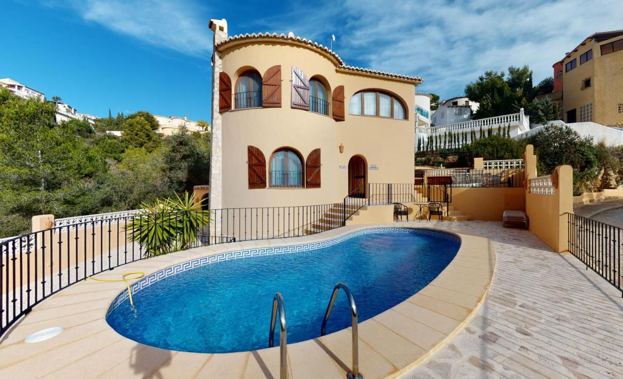 Encinas Villa