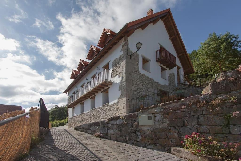 Сasa de vacaciones Enekoizar Abaurrea Alta