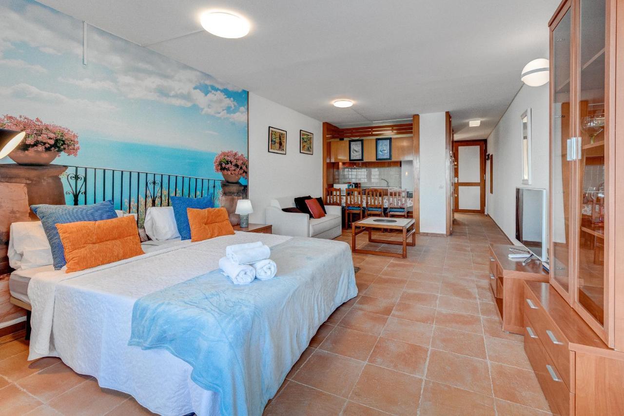 Apartamento Apto 143 Wonderful Sea View With Swimming Pool