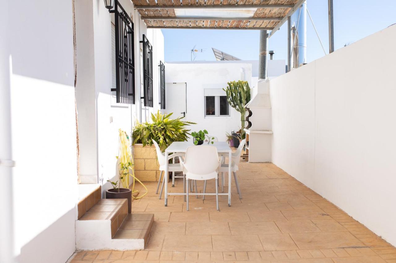 Casa Clara Vivienda Con Patio Exterior Y Barbacoa * Nijar