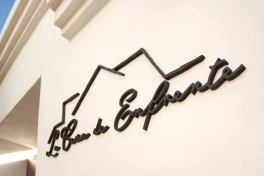 La Casa De Enfrente * Herencia