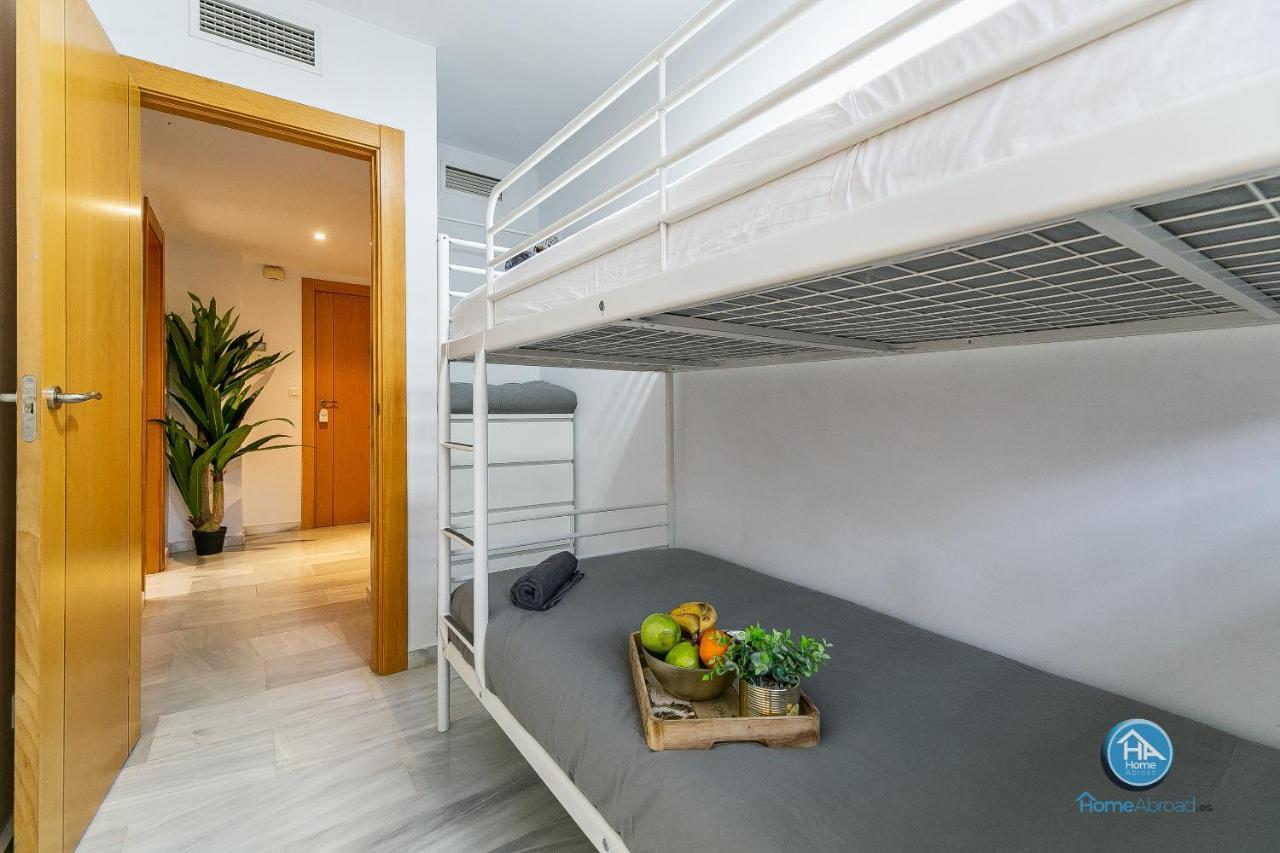 Apartment Boutique - Carlos Haya Area With Parking Malaga