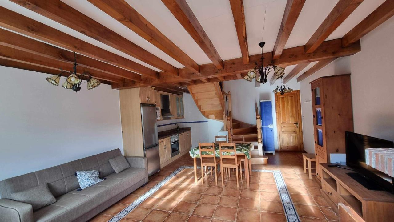 Casa Male * Pimiango