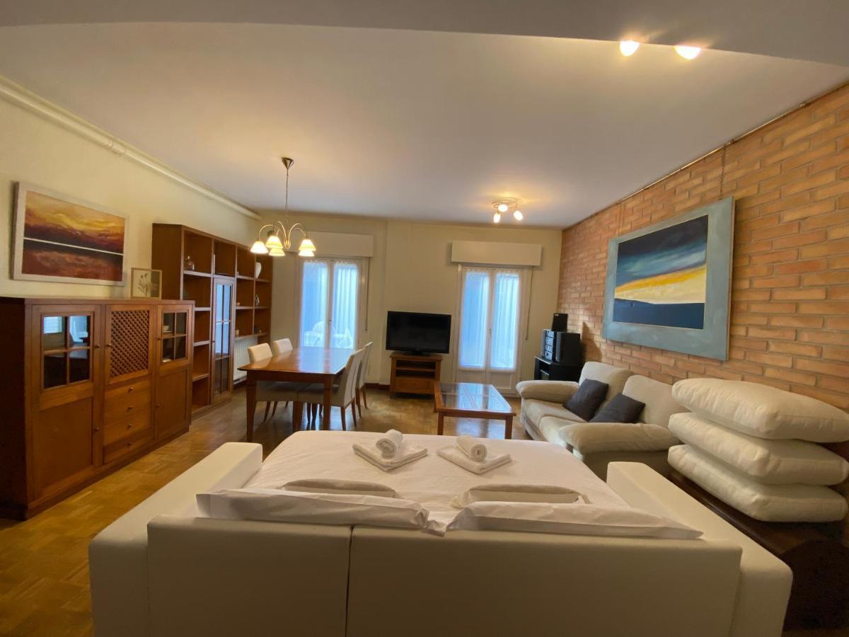 Kaioa .incluye Parking Privado. Apartment Hondarribia