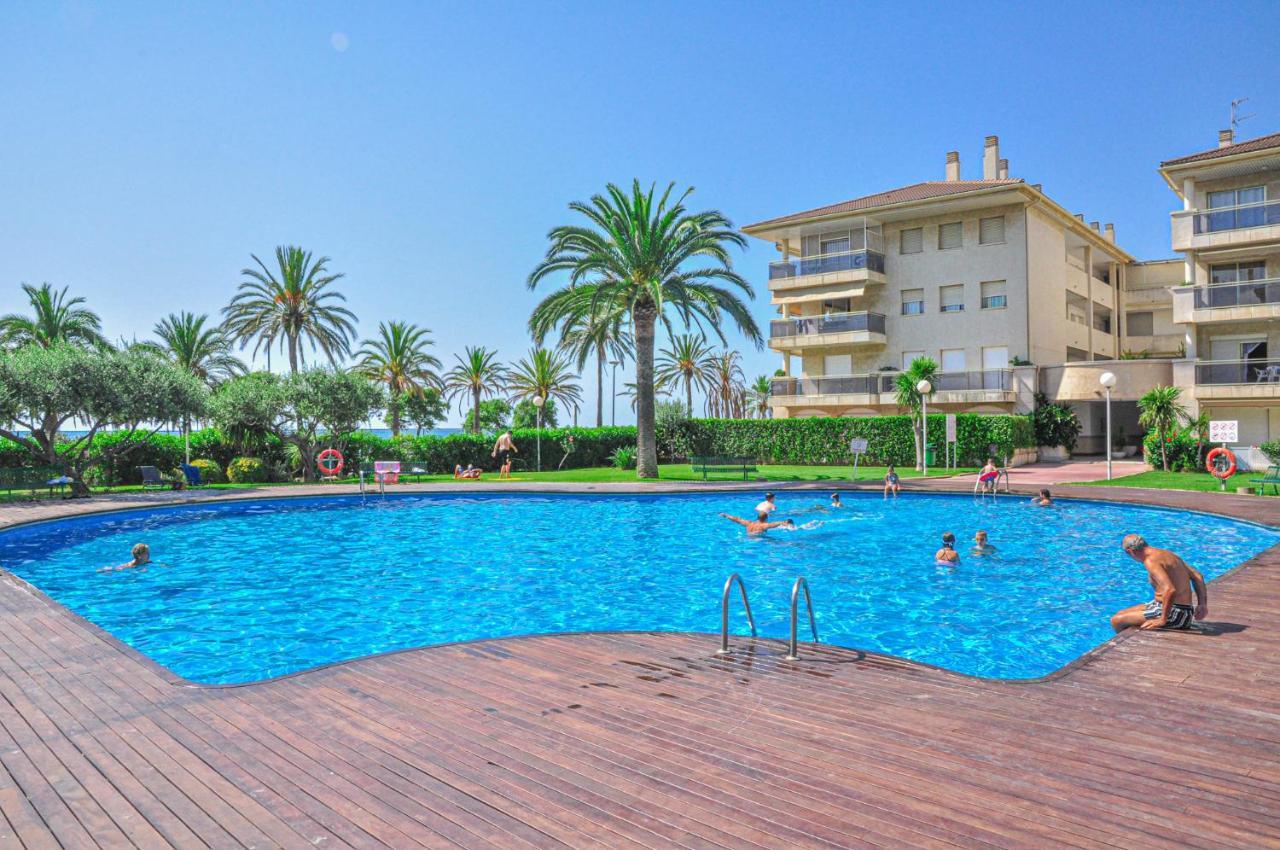 Golf A 113 Only Families Apartment *
