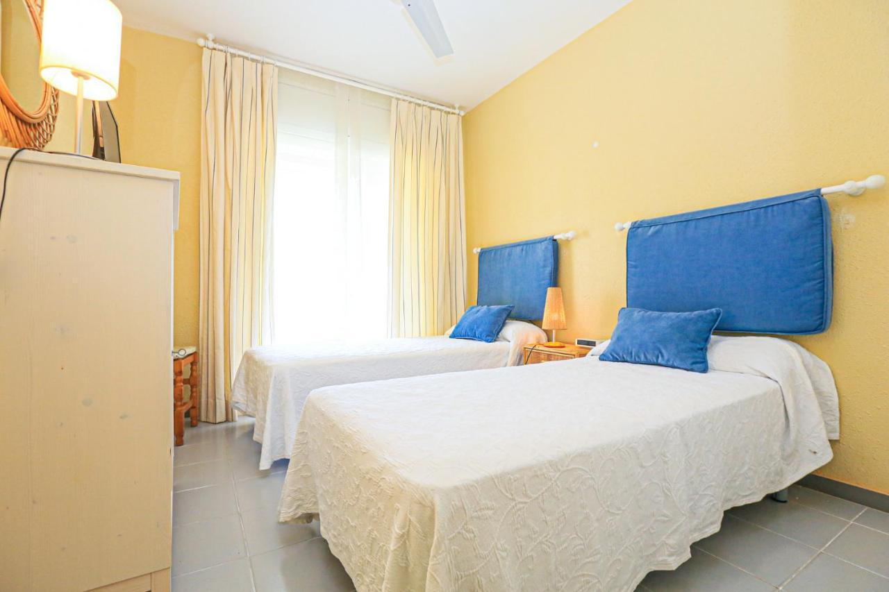 Golf A 113 Only Families Apartment