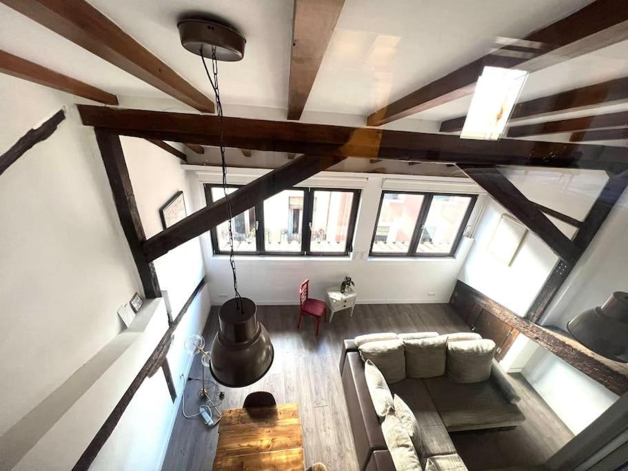 Apartment Old Town Loft - Cathedral Views. *