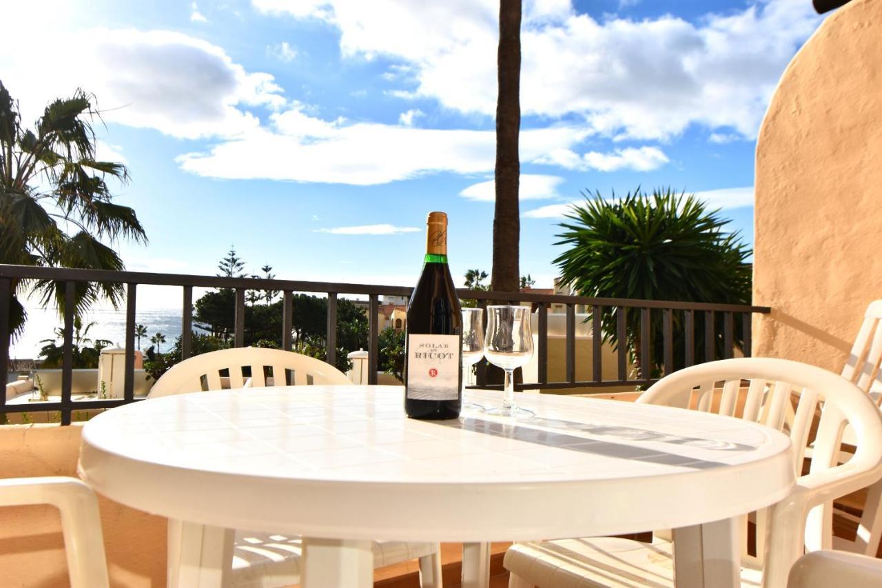 Walking Distance To Wyndham Resor Apartment El Faro