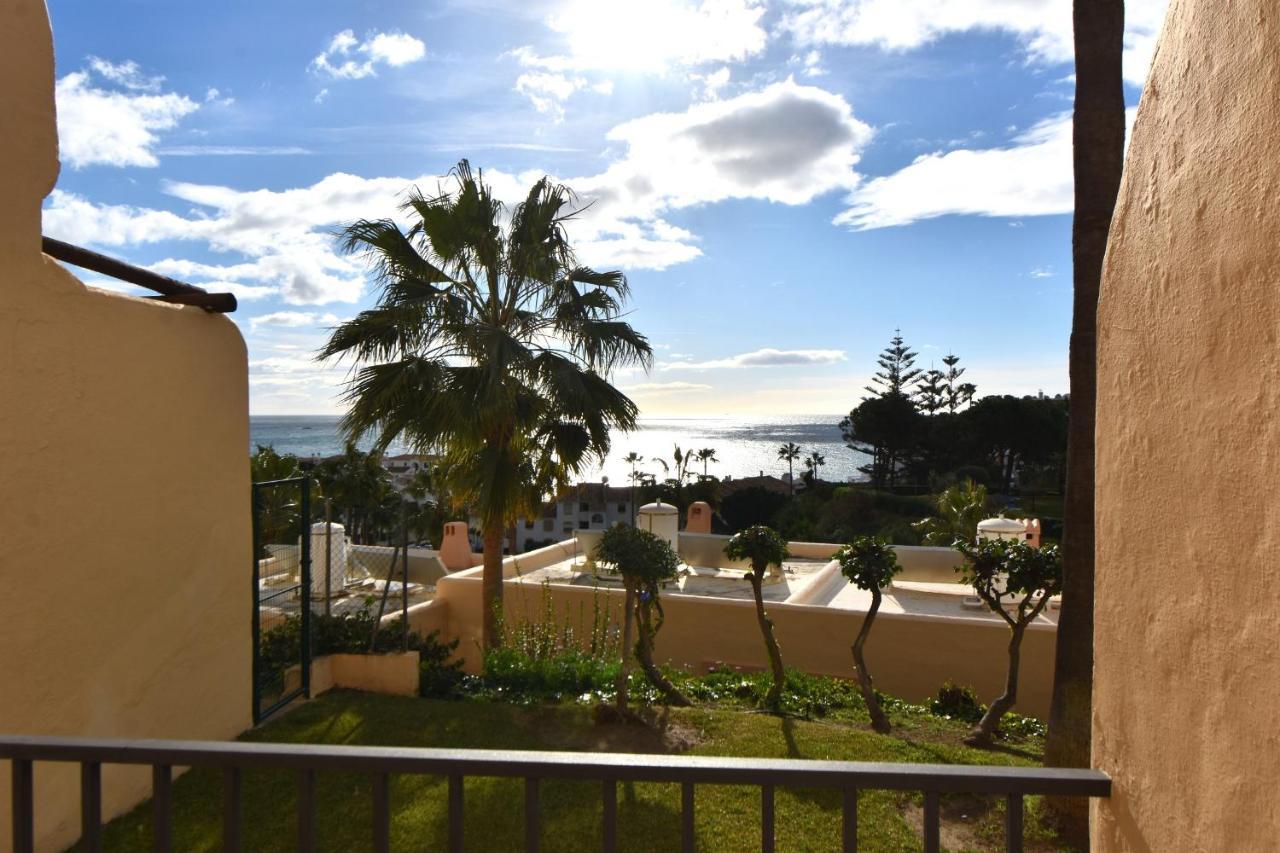 Walking Distance To Wyndham Resor Apartment