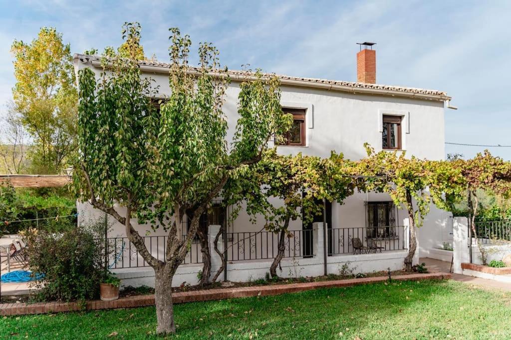 Casa Blanca Villa *