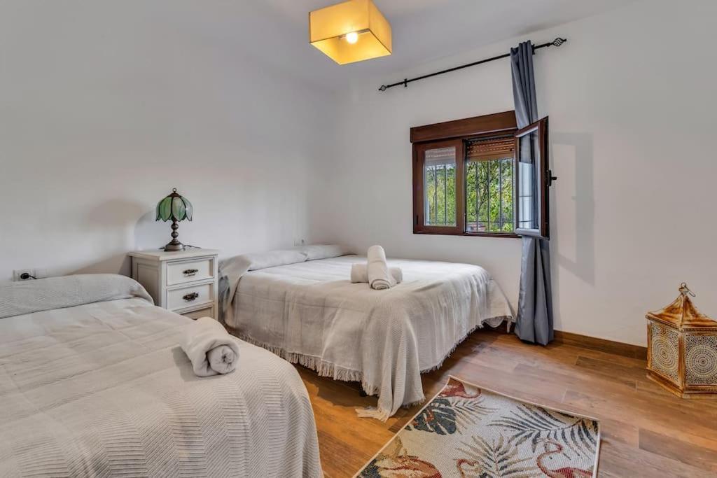 Casa Blanca Villa *