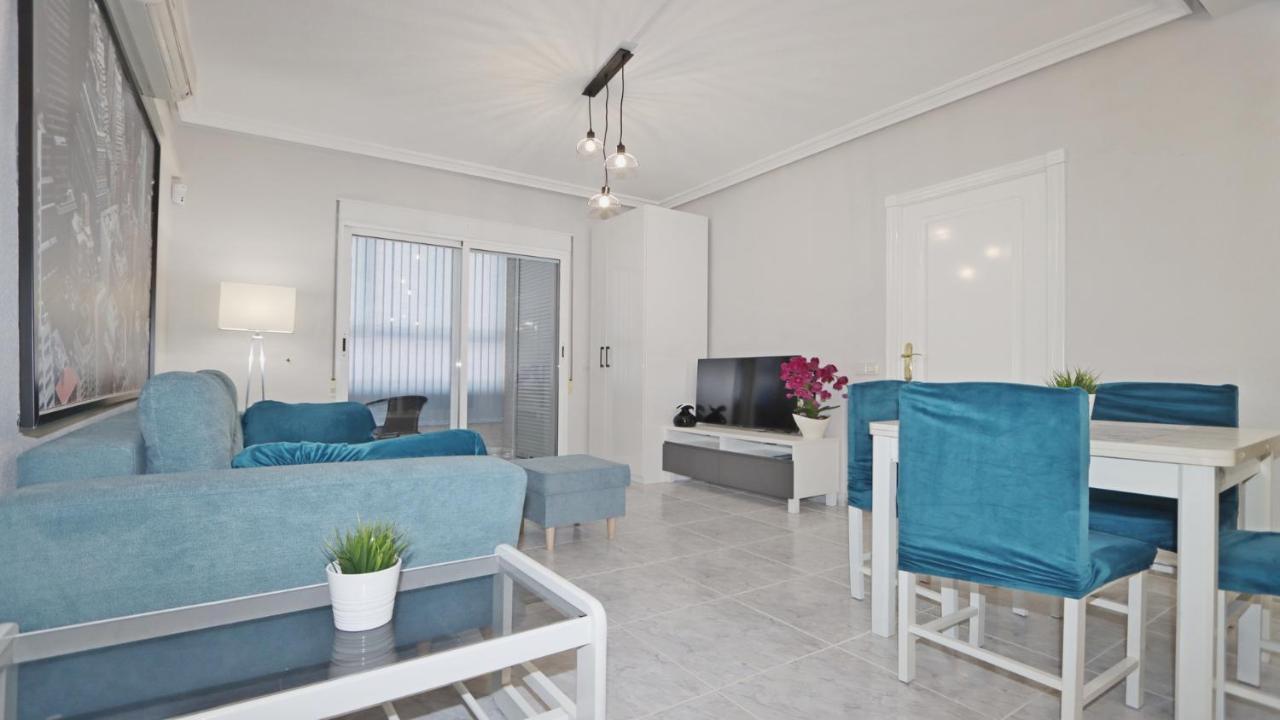 Ref 9033 Moriones Torrevieja