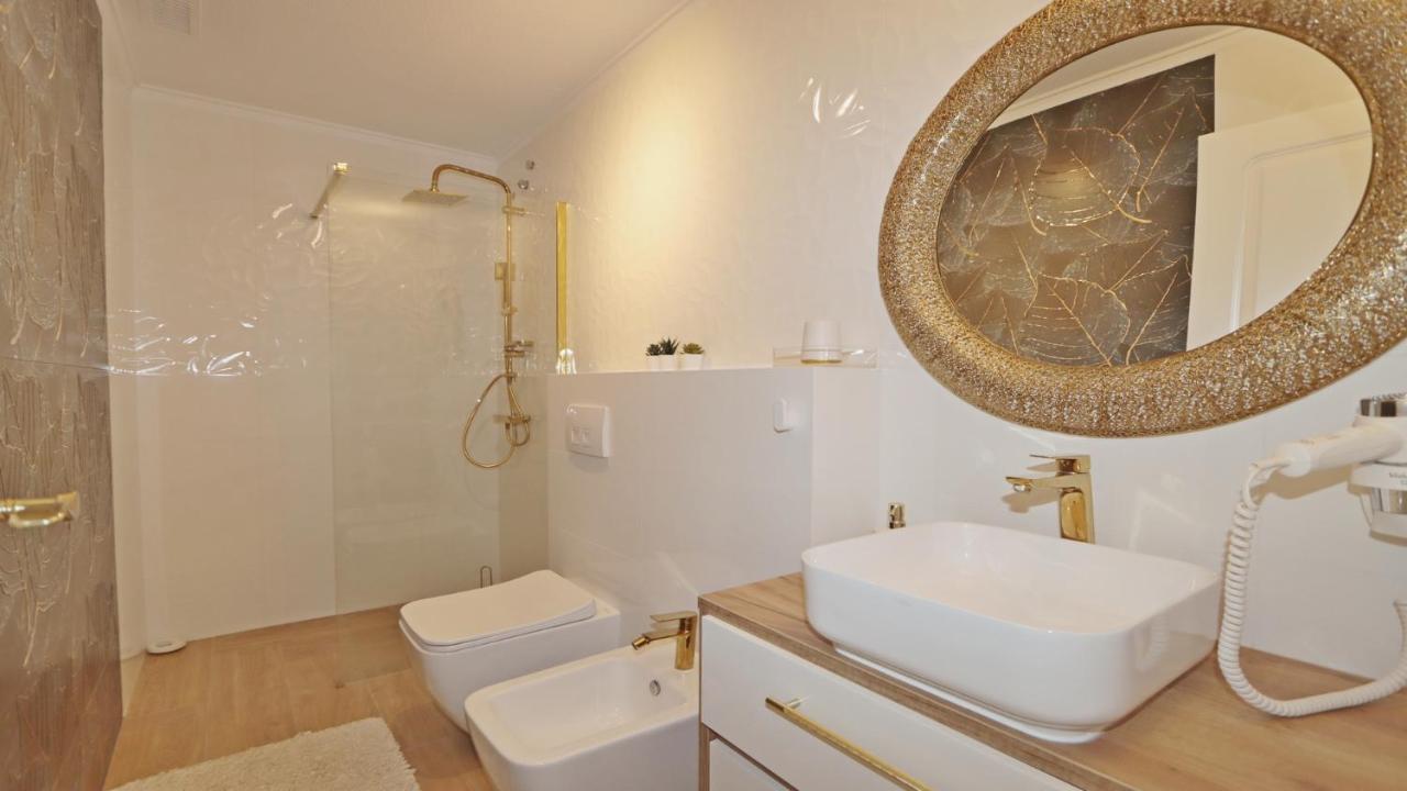 Ref 9033 Moriones Torrevieja