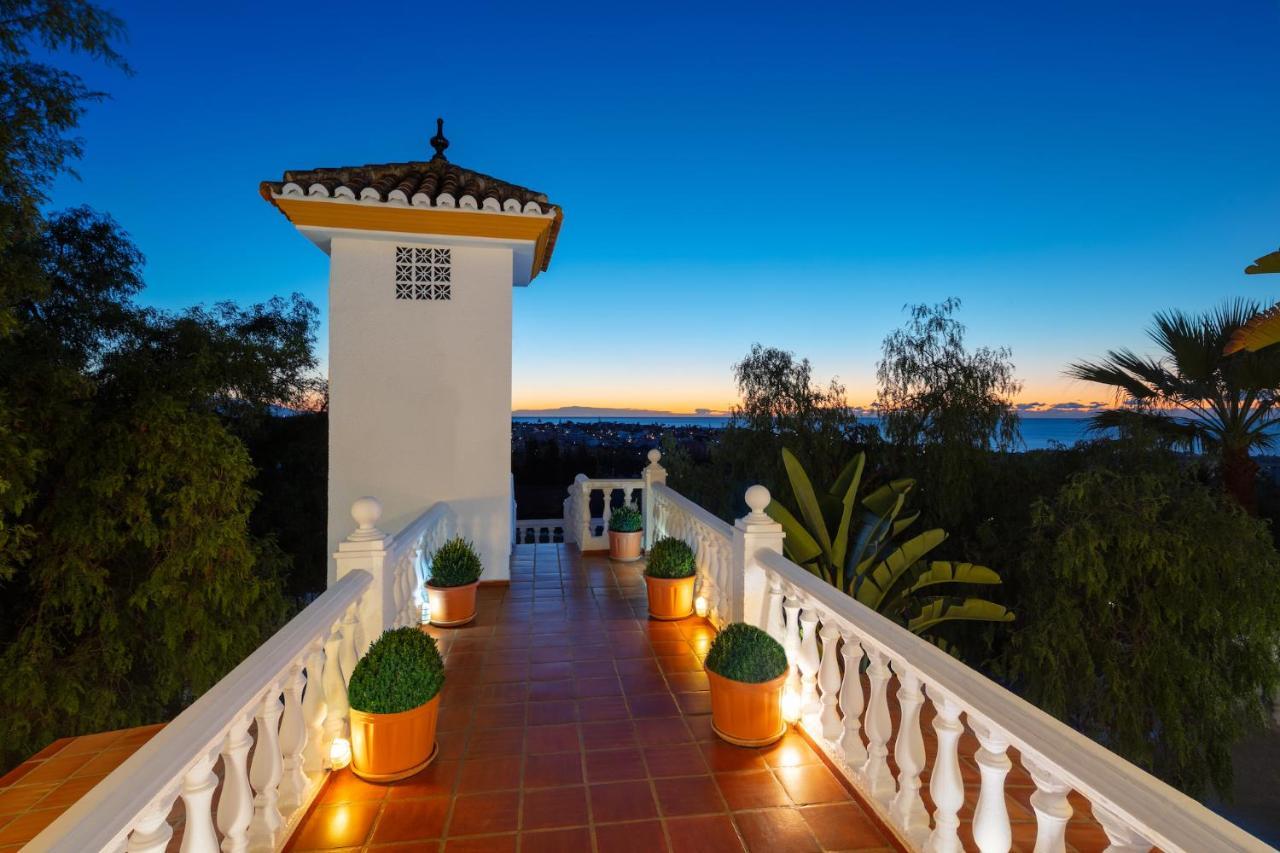 Large Family 500m From With Stunning Views El Faro