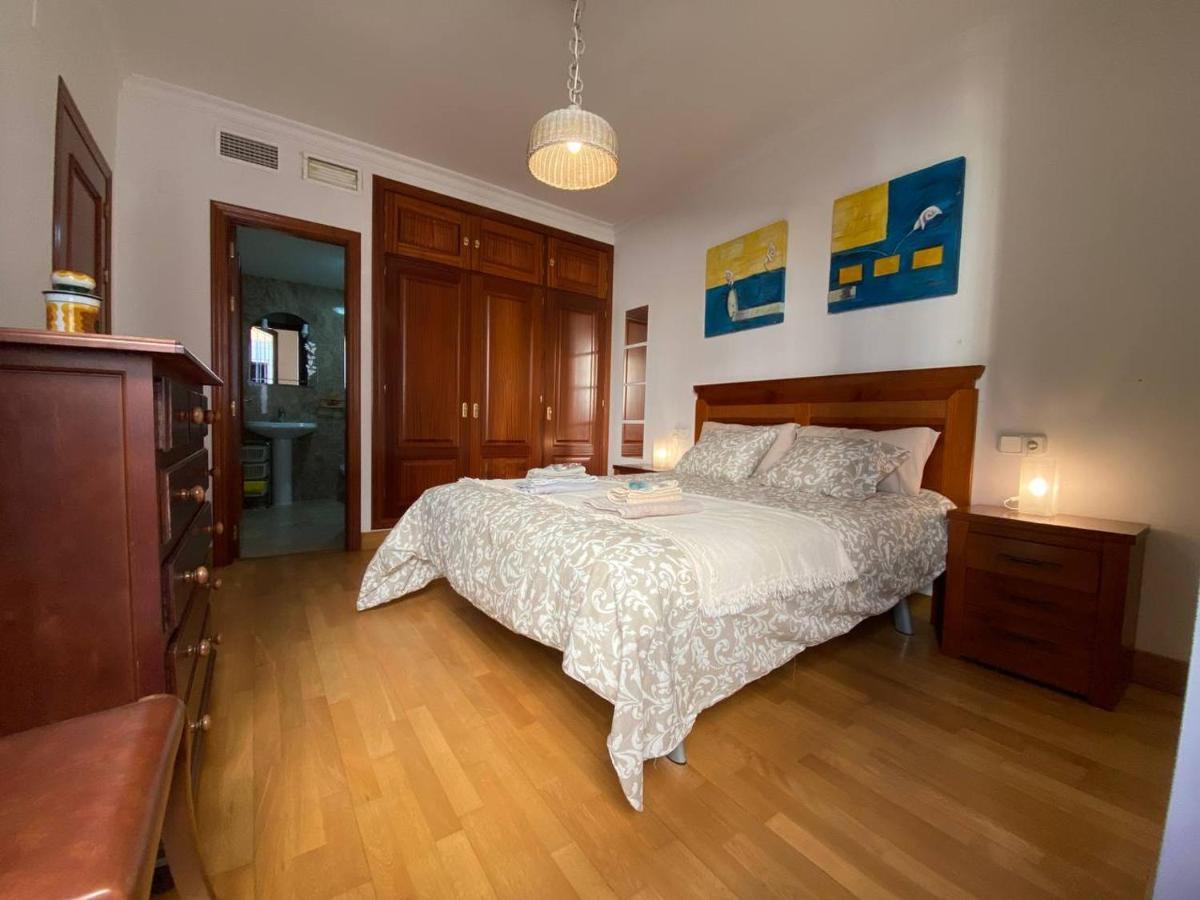 Apartment Duplex Centro, Climatizado, Garaje, Piscina, Wifi *