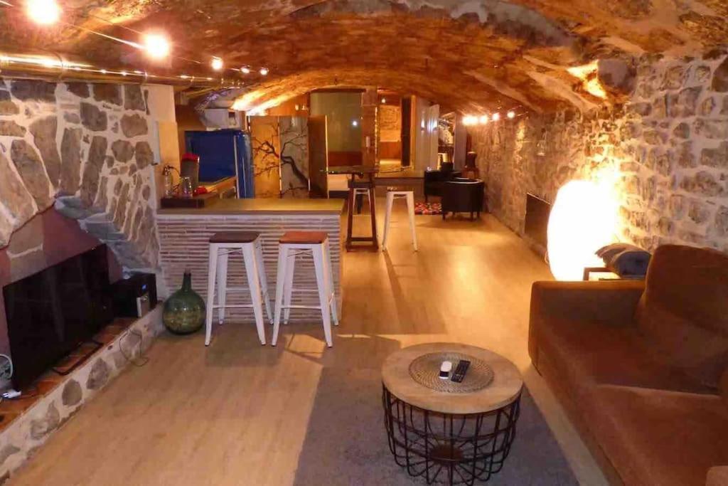 Sant Sebastia Con Jacuzzi, Sauna Y Jardin