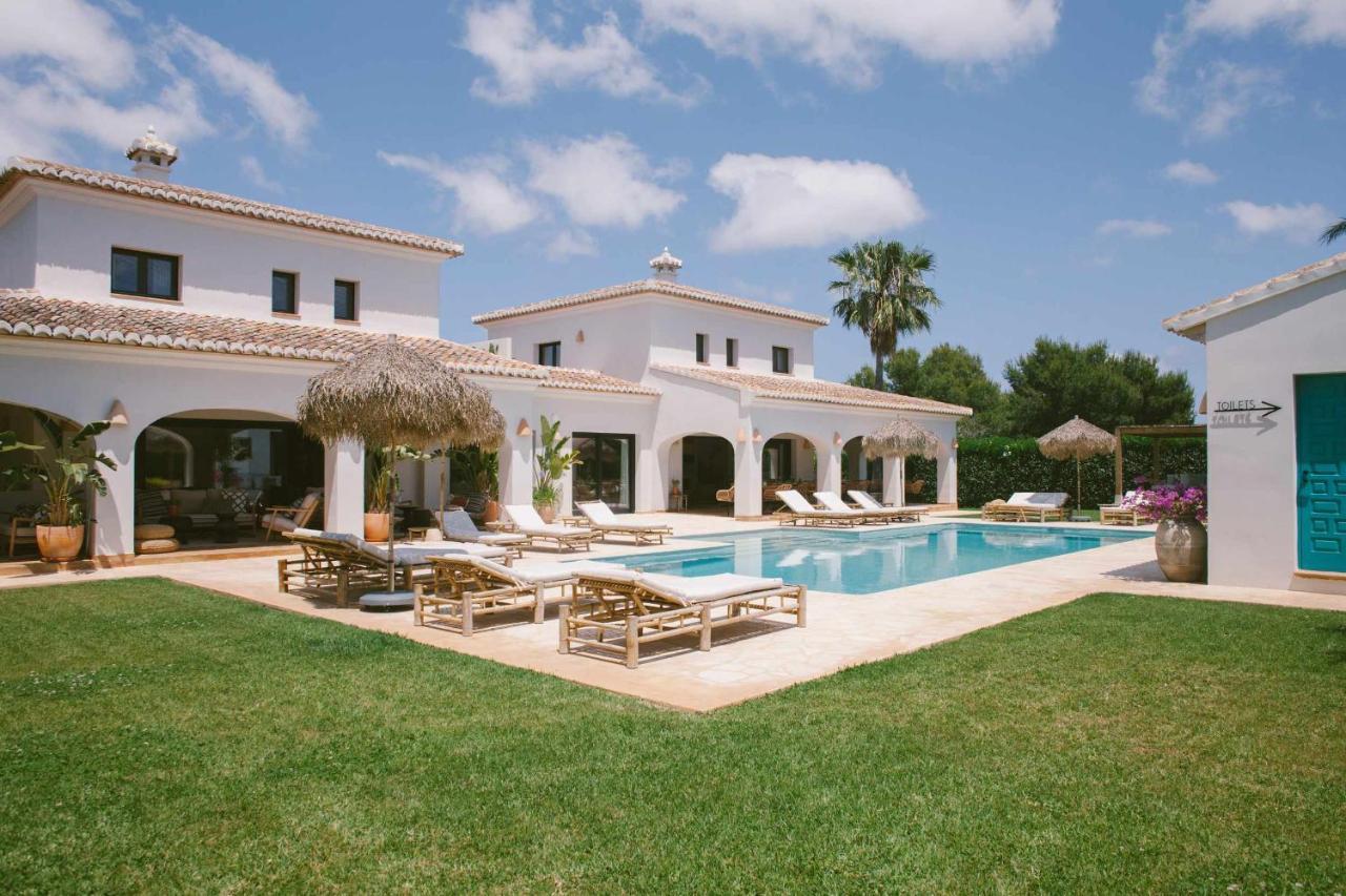 Guest house The Adelante House