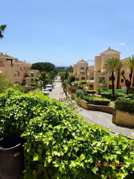Gorgeous Located In Elviria Apartment *