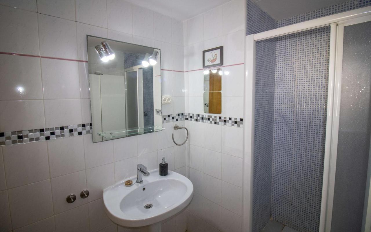 Primera Linea Playa Romana - Habitat 12 Villas Apartment *