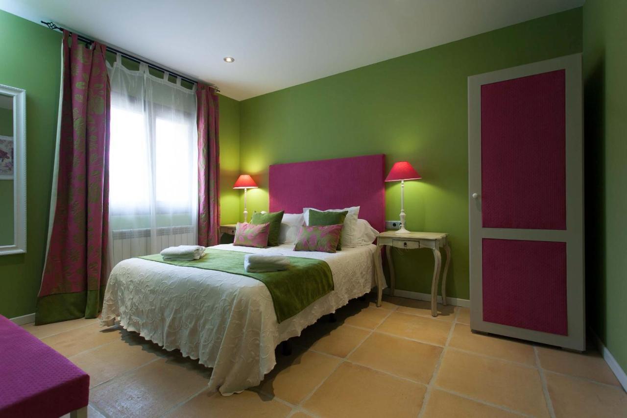 Casa Tapioles Country house