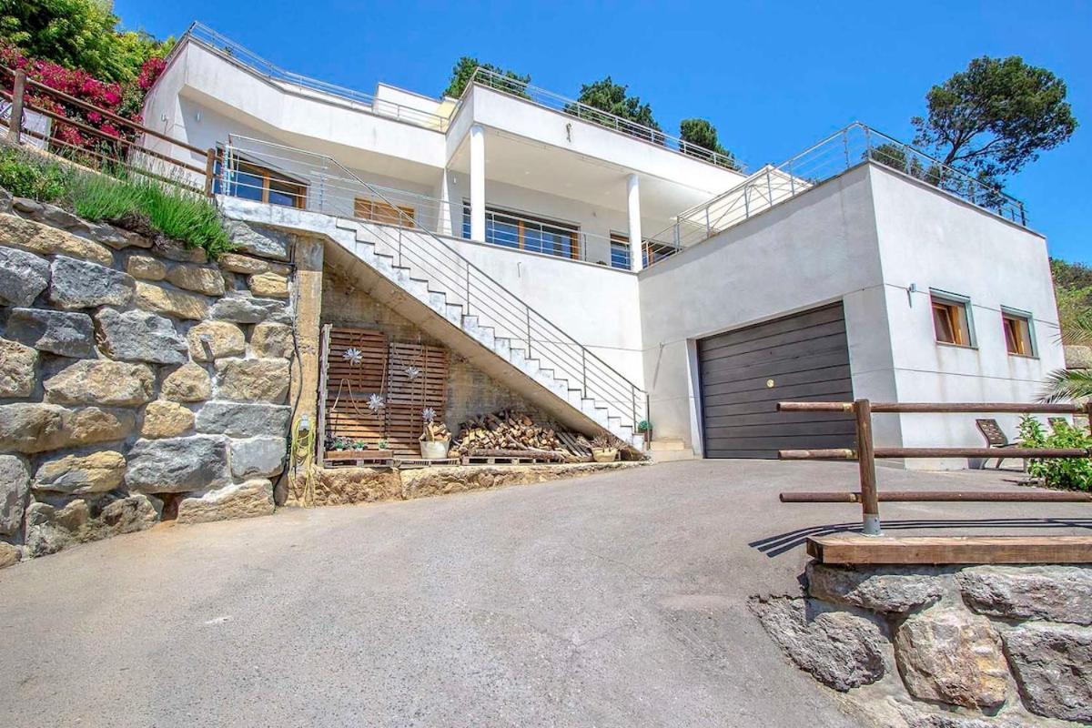 Villa Catalunya Casas Modern Magnificence , Only A Few Km To The Beach! Sant Cebria de Vallalta