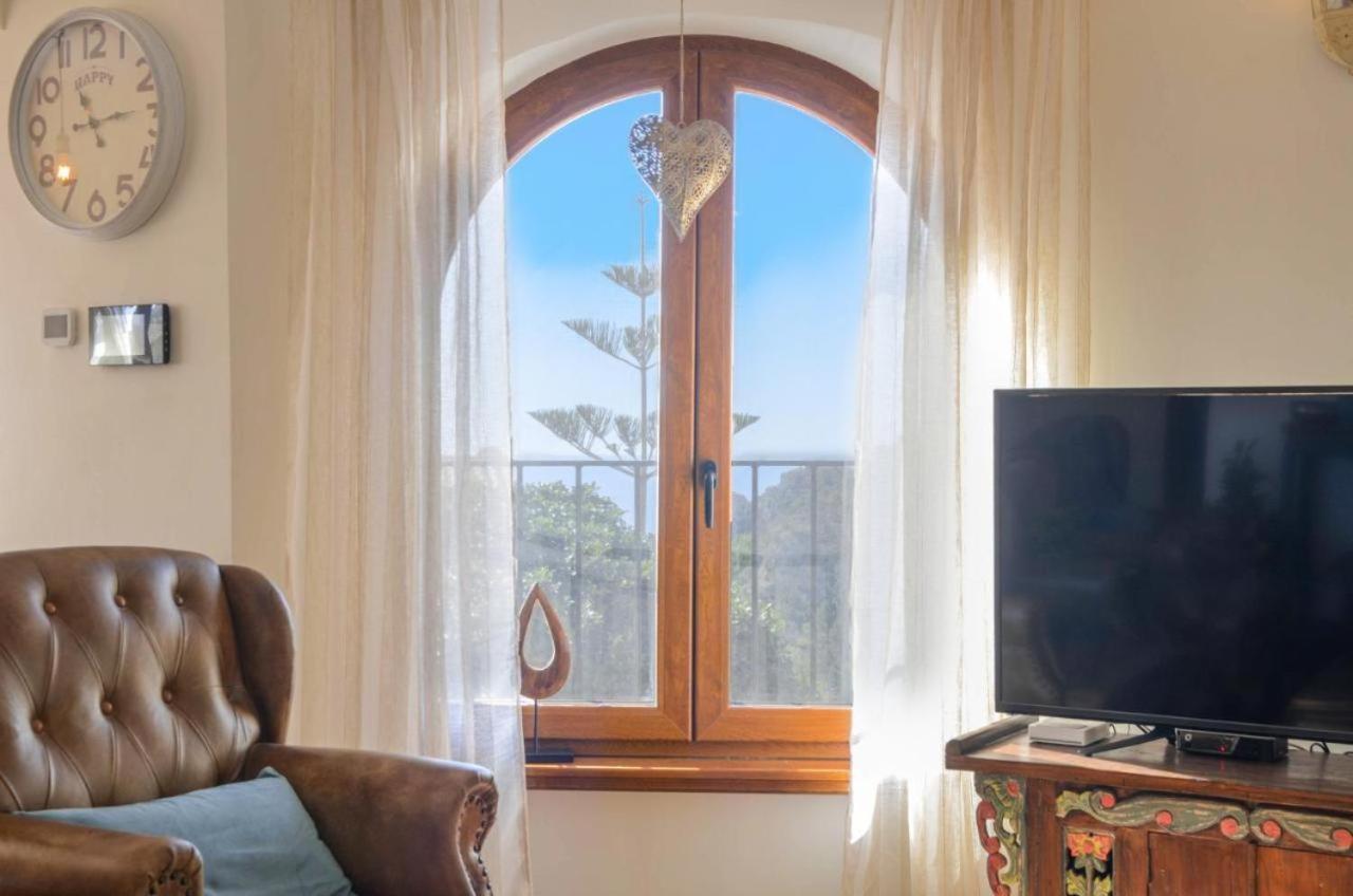 Encinas Villa *