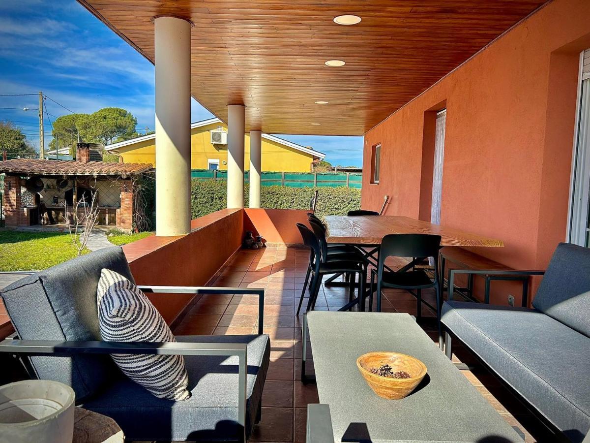 Piscina De Sal Barbacoa Wifi, Parking Gratis, 3 Min Pga Casa El Roble Сasa de vacaciones