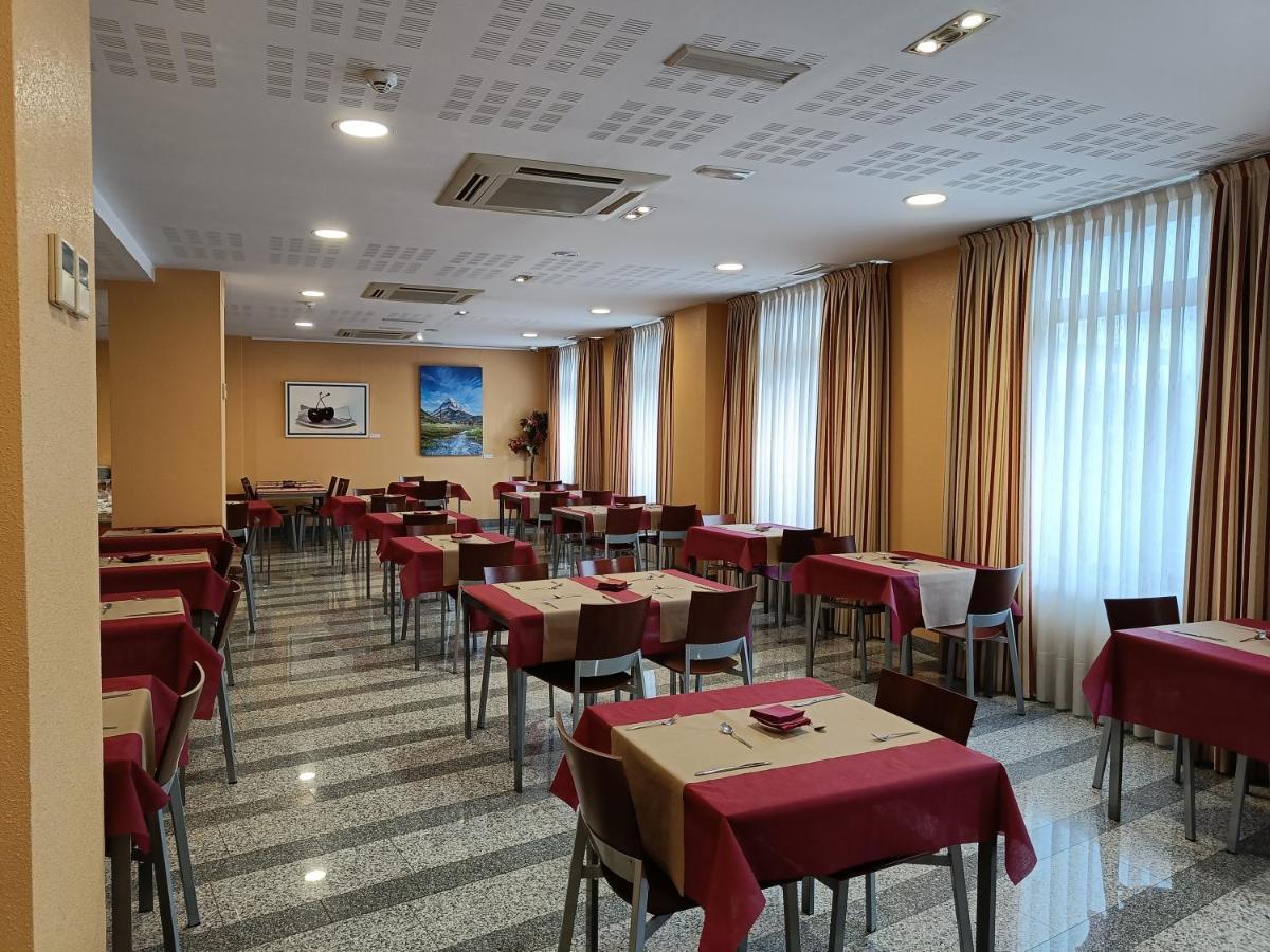 Palacio Congresos 3*