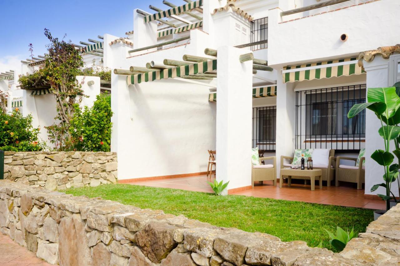 Laja Bermeja, Piscina Y Primera Linea De La Barrosa Chiclana de la Frontera