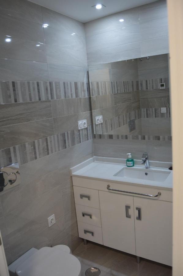 Apartment Super Zeezicht In Eerste Lijn Met Verwarmd Zwembad En Fitness *