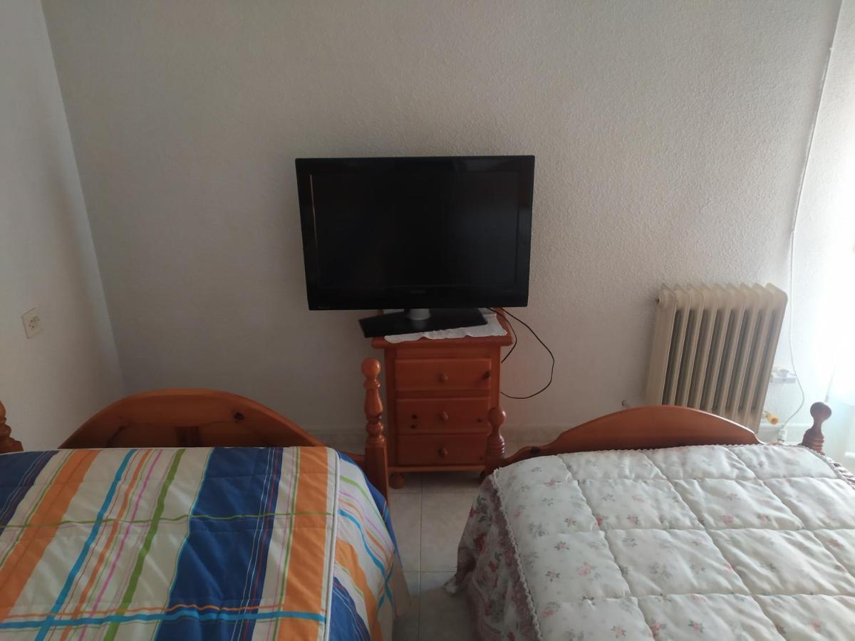In Chalet - En Chalet Compartido En * Toledo