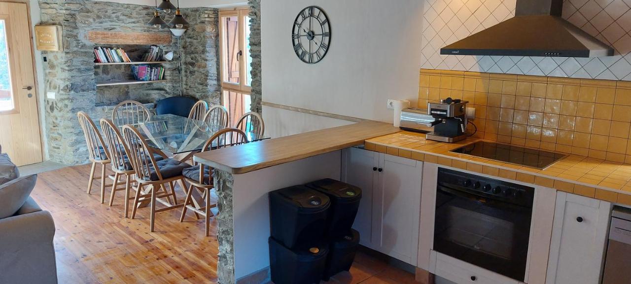 Antiga Rectoria, Aidi. Holiday home Aydi