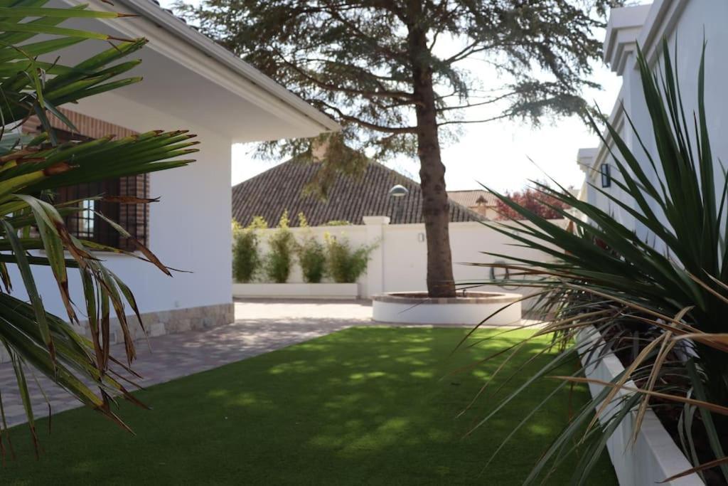 La Casa De Enfrente Villa