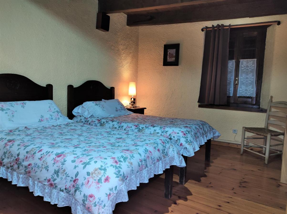 Hostal Placa * Garos