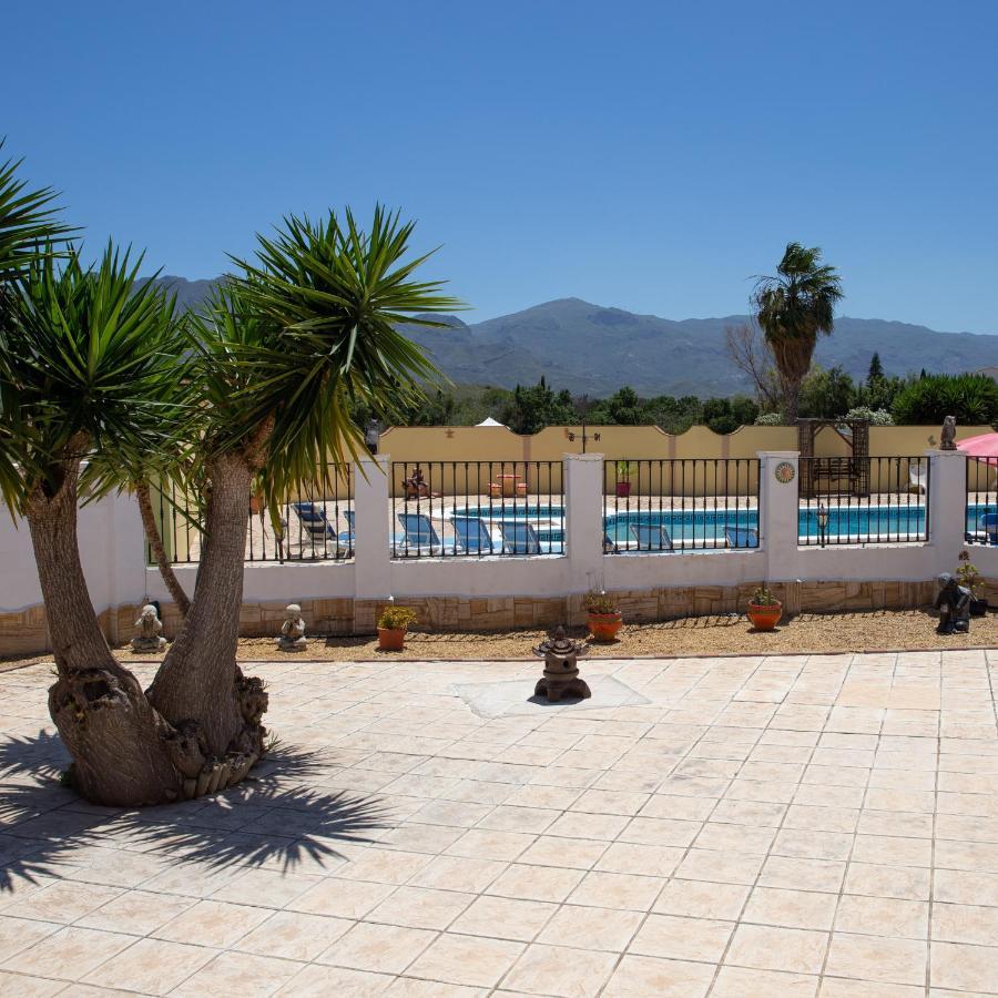 Casa Mari - Fabulous Semi-detached With Swimming Pool, Tennis Court And Huge Gardens Villa *