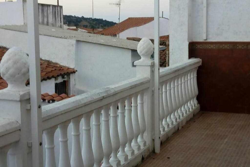 Con Jacuzzi, Sauna, Barbacoa Y Barra