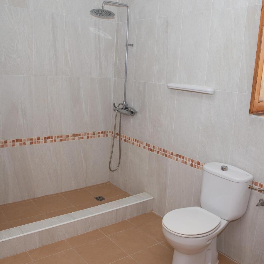 Casa Mari - Fabulous Semi-detached With Swimming Pool, Tennis Court And Huge Gardens Villa