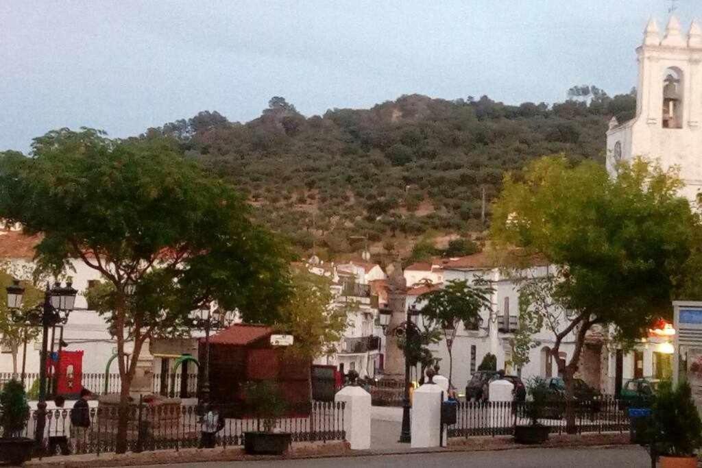 Con Jacuzzi, Sauna, Barbacoa Y Barra * Cabeza la Vaca