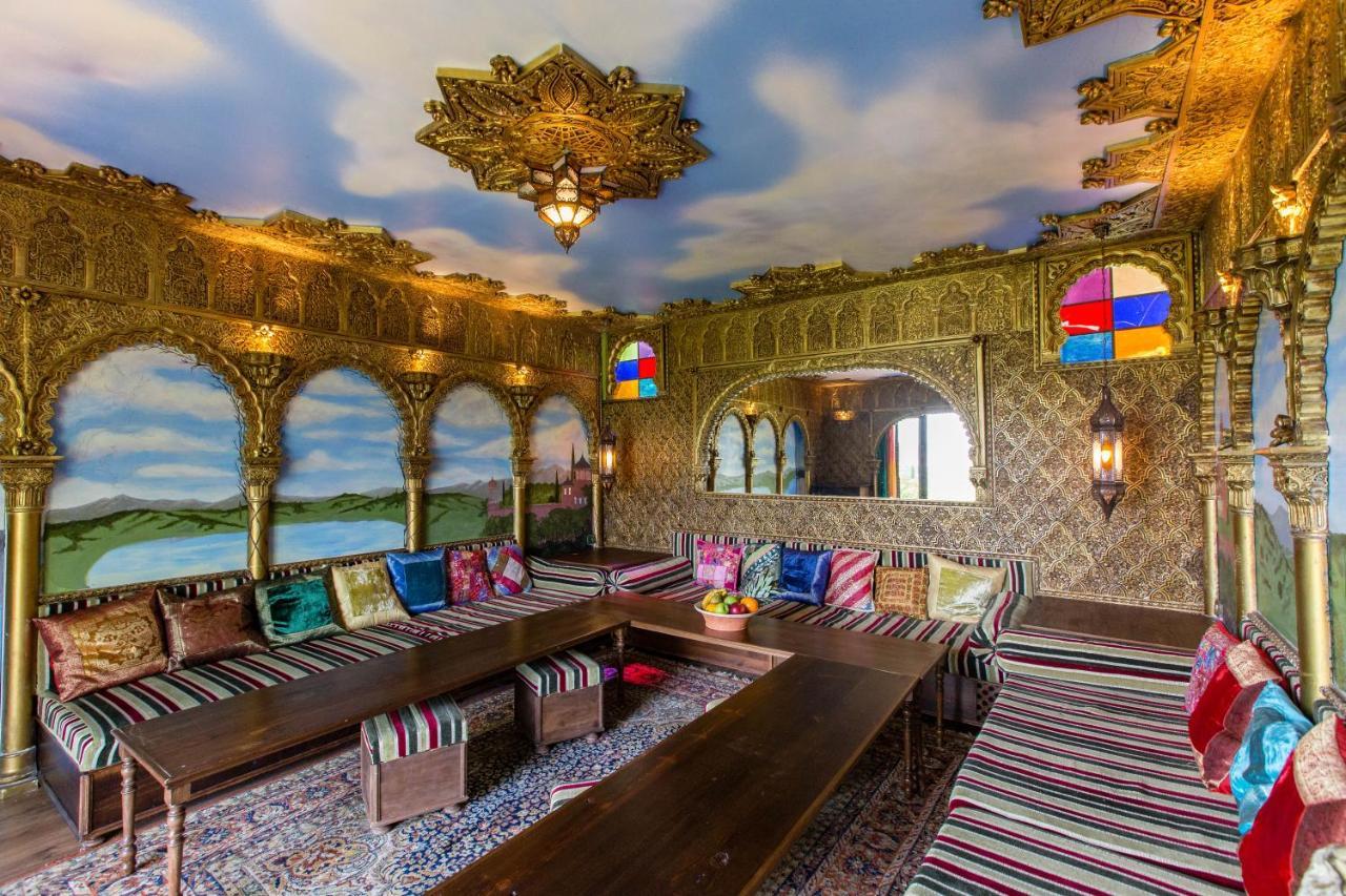 Casa Jardin Oriental Aldea del Fresno