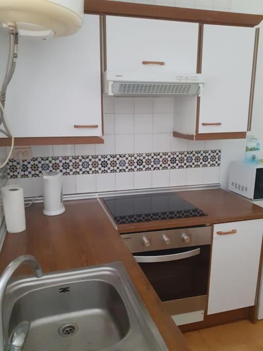 Apartamento Locos With Balcony And Wi-fi Torrevieja