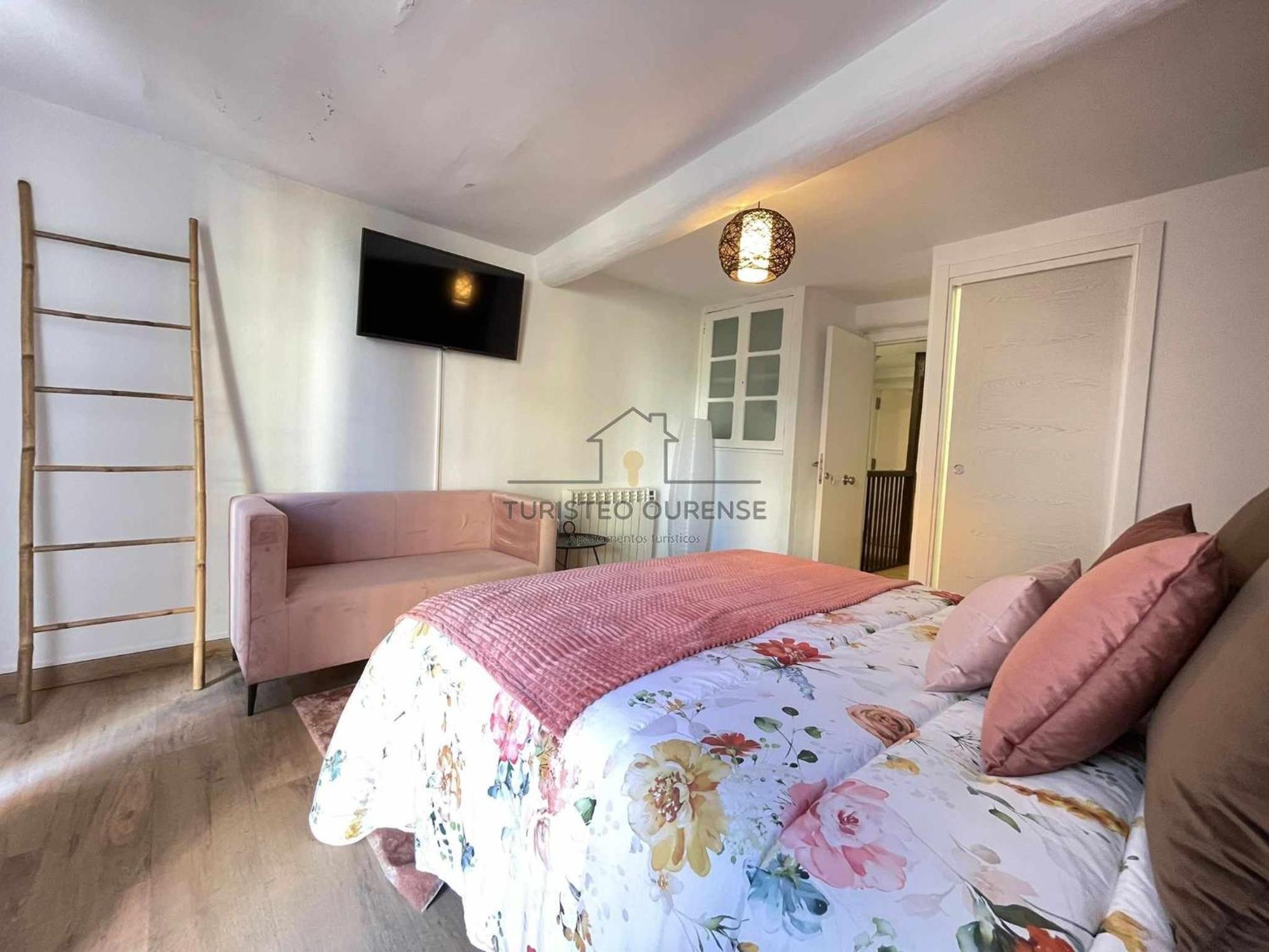 Fayma I Apartment Ourense