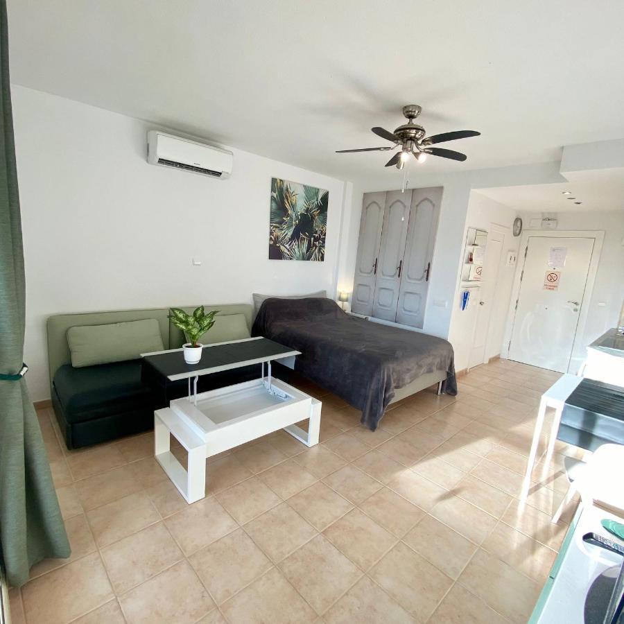Benalbeach Seaview Studio Apartamento