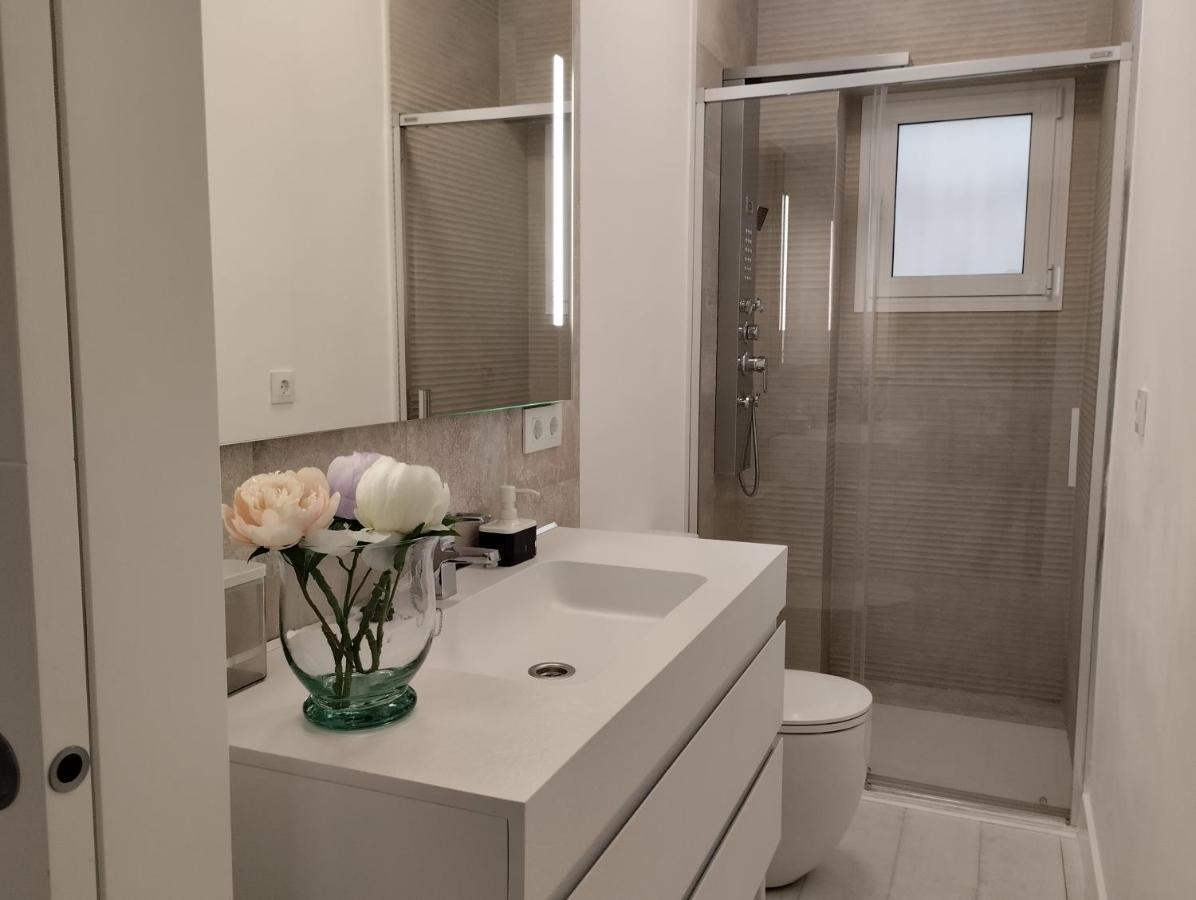 Apartamento Apartamento Amilcar Frente A La Playa Primera Línea De Playa *