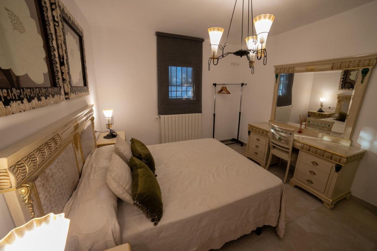 Cortijo El Segador Y El Capricho Villa