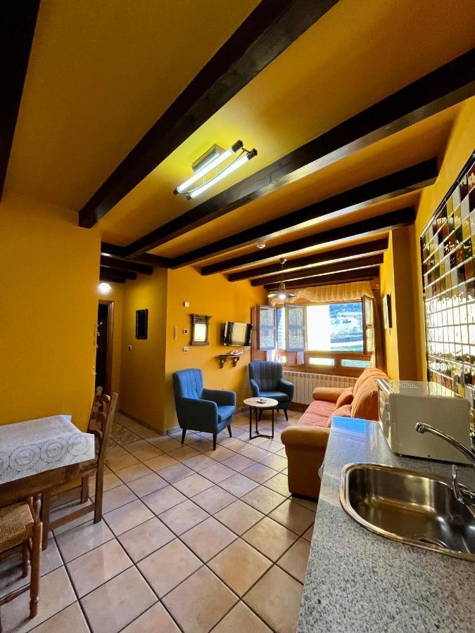 Apartamento Turisticos Paseo De La Alameda Villaviciosa (Asturias)