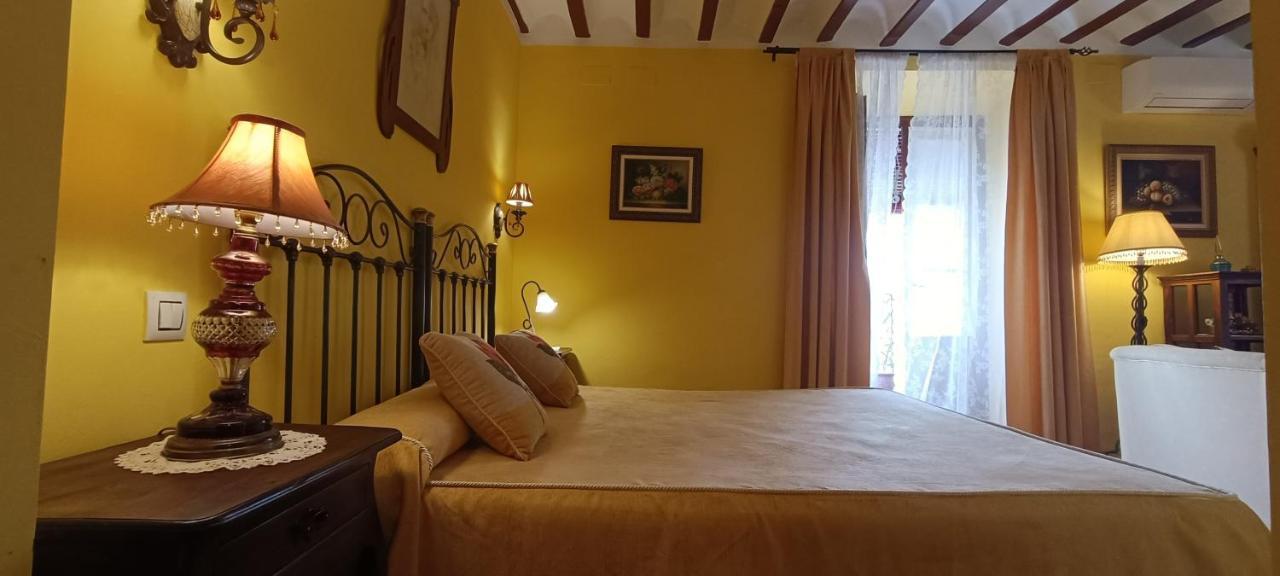 Caballeros Hotel 3*