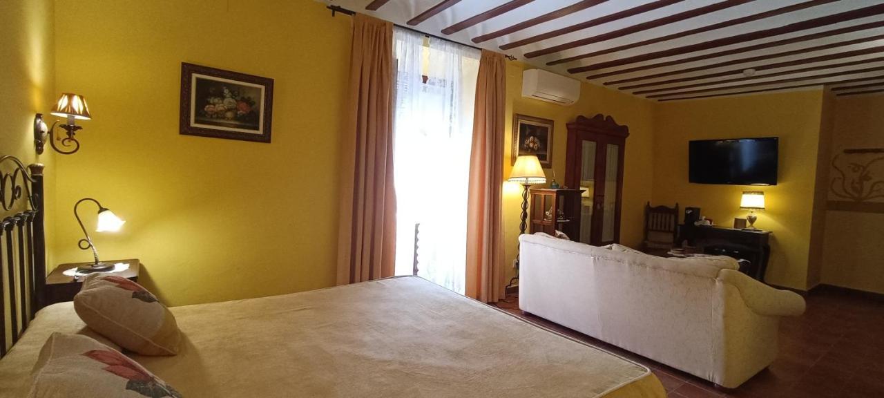Caballeros Hotel