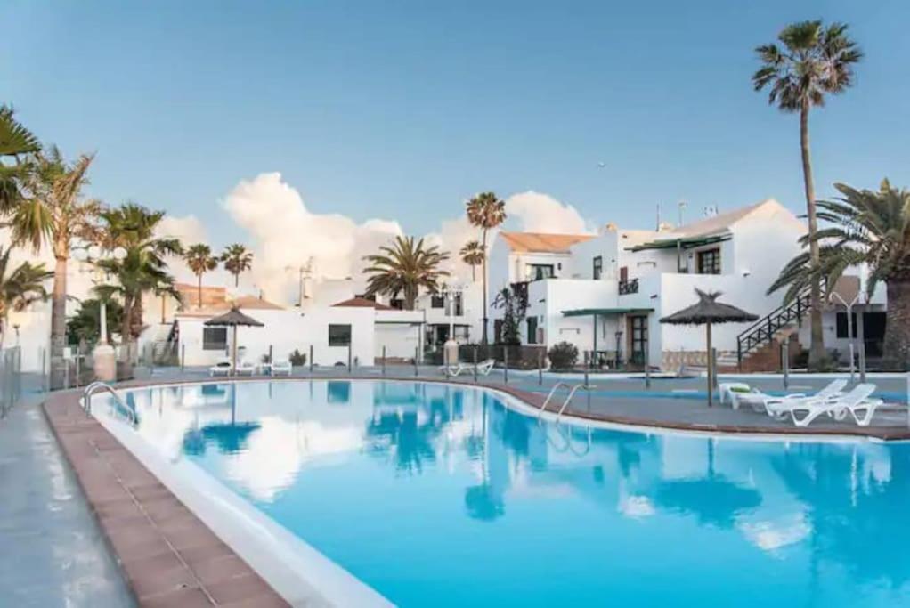 Lovely Near The With Pool & Wifi