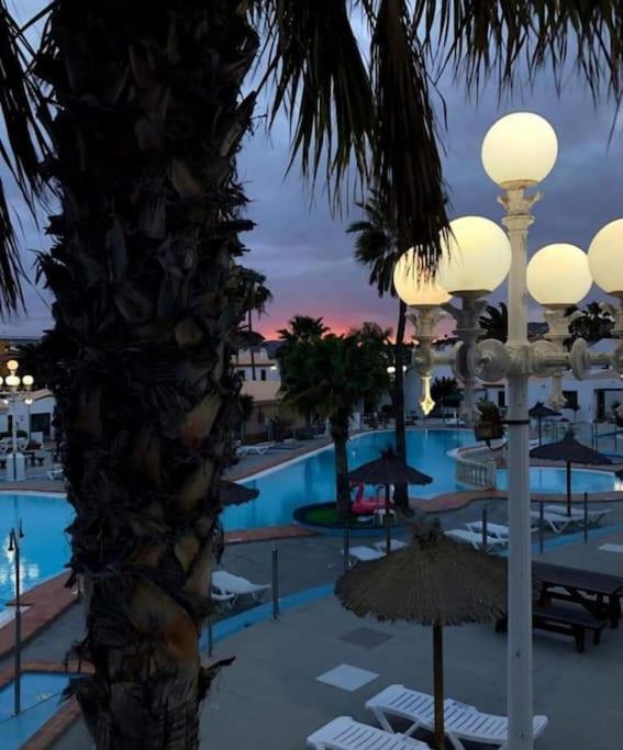 Lovely Near The With Pool & Wifi *
